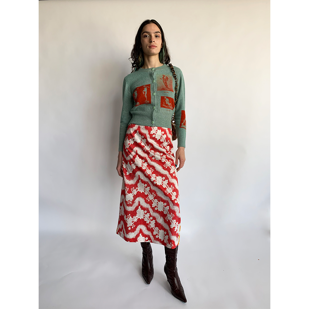 HADES Narcissus Cardigan Model wearing
