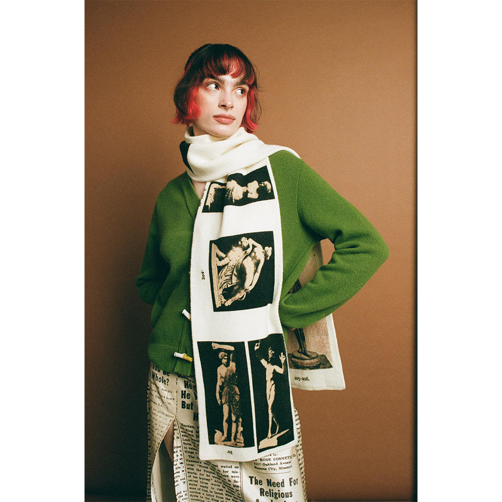 HADES wool Narcissus Scarf