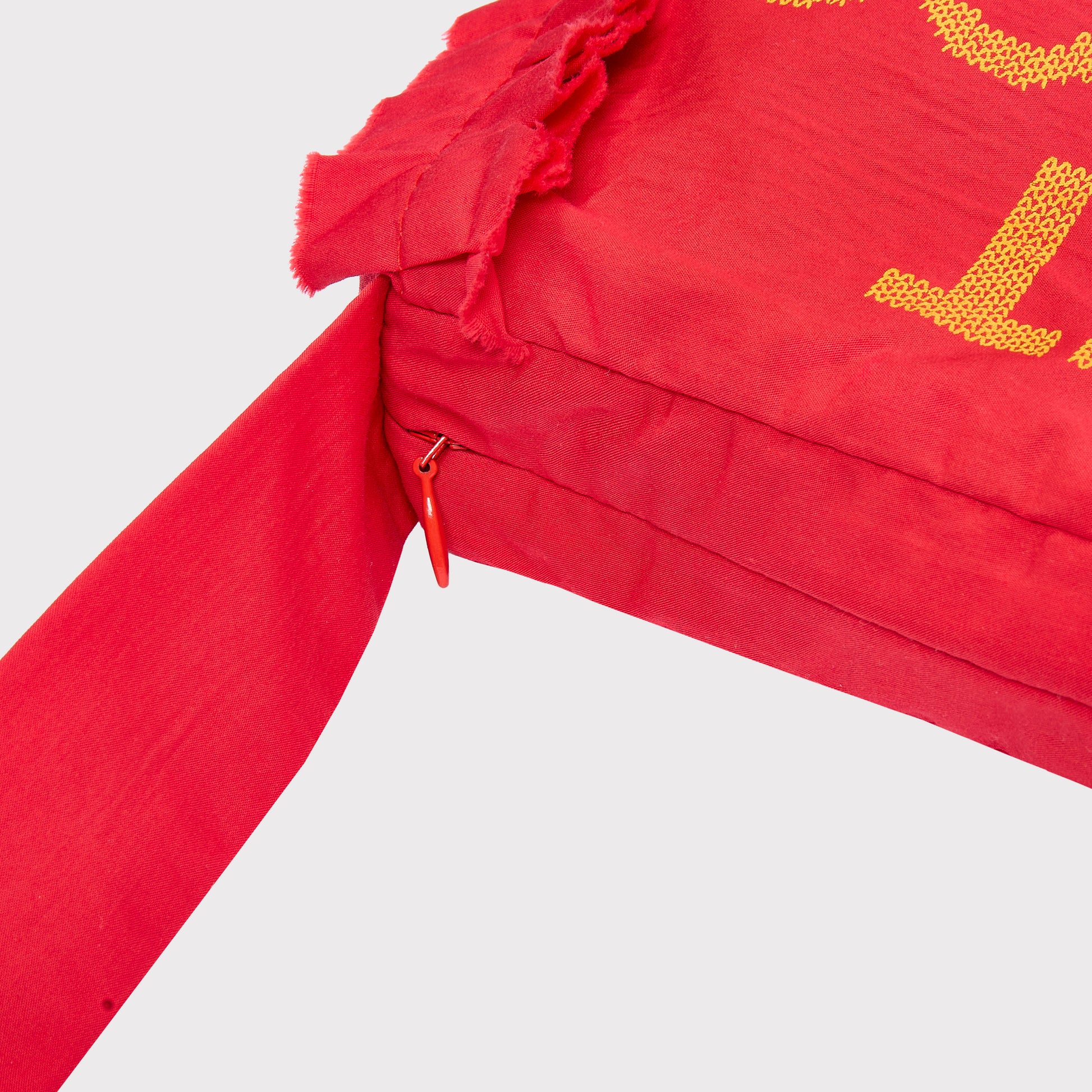 Close up flatshot of the "Let Things Shake" bag.