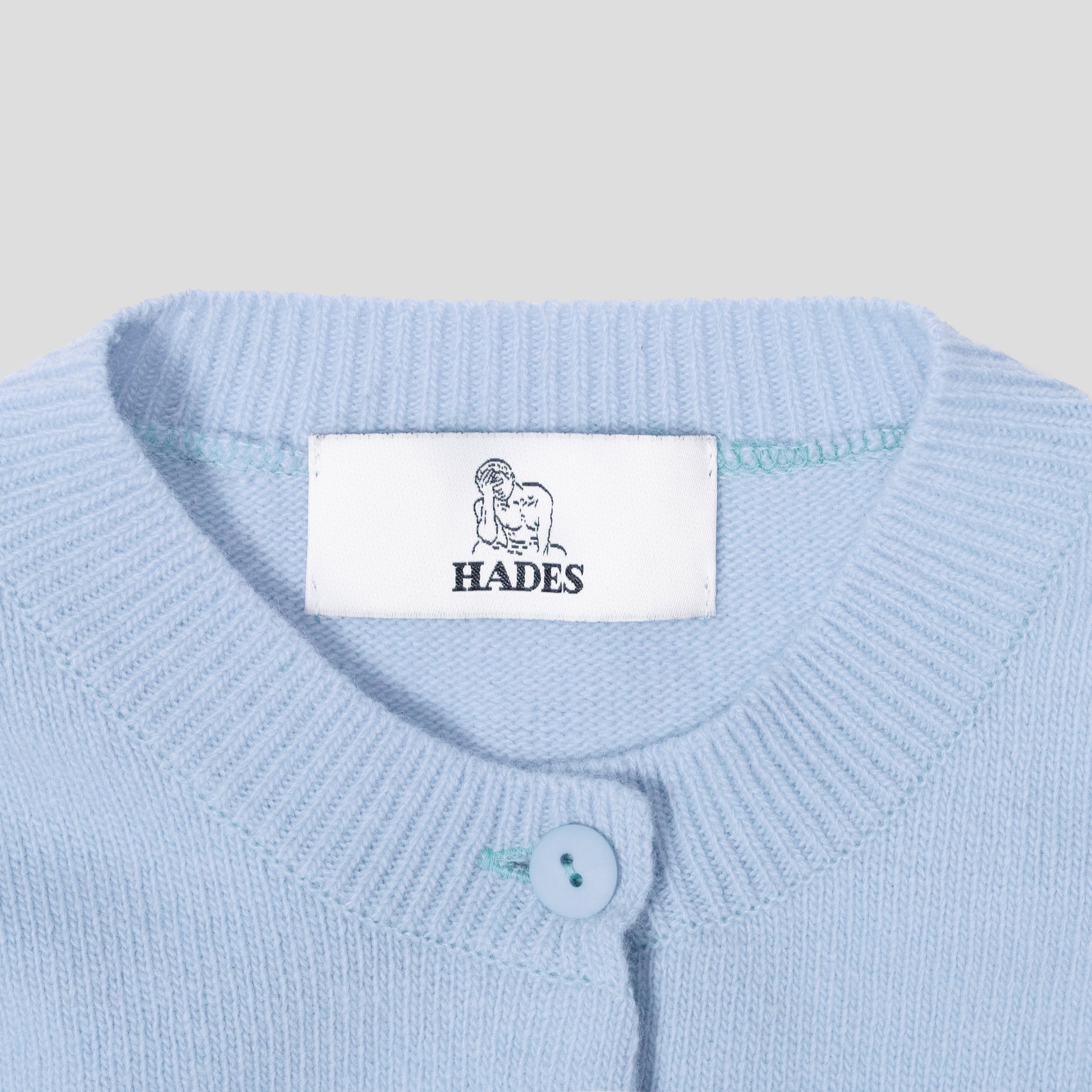 Light blue & navy letter I Alphabet cardigan HADES wool
