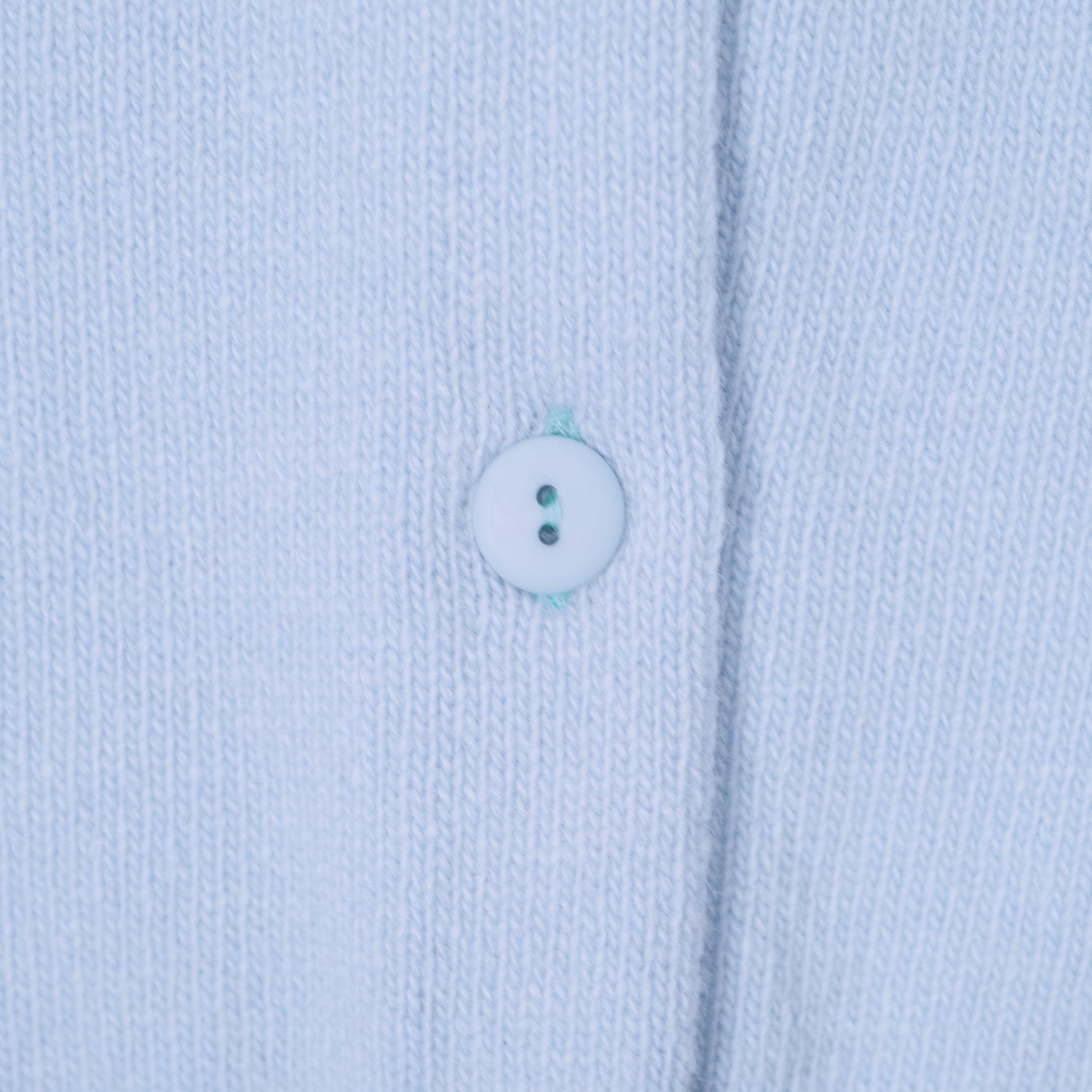 Light blue & navy letter I Alphabet cardigan HADES wool
